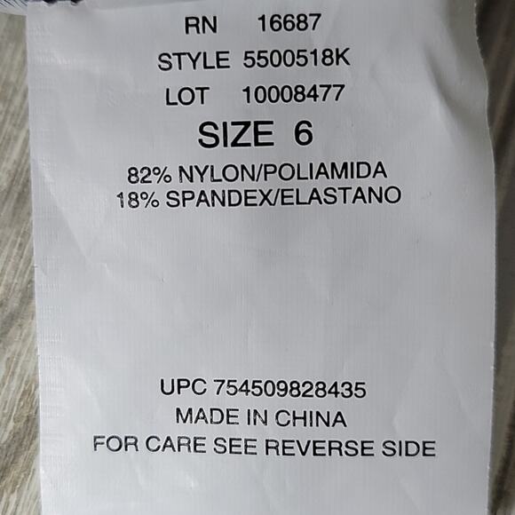 Upstream Floral Tankini Swim Top Underwire Womens Size 6 NEW - Picture 9 of 9